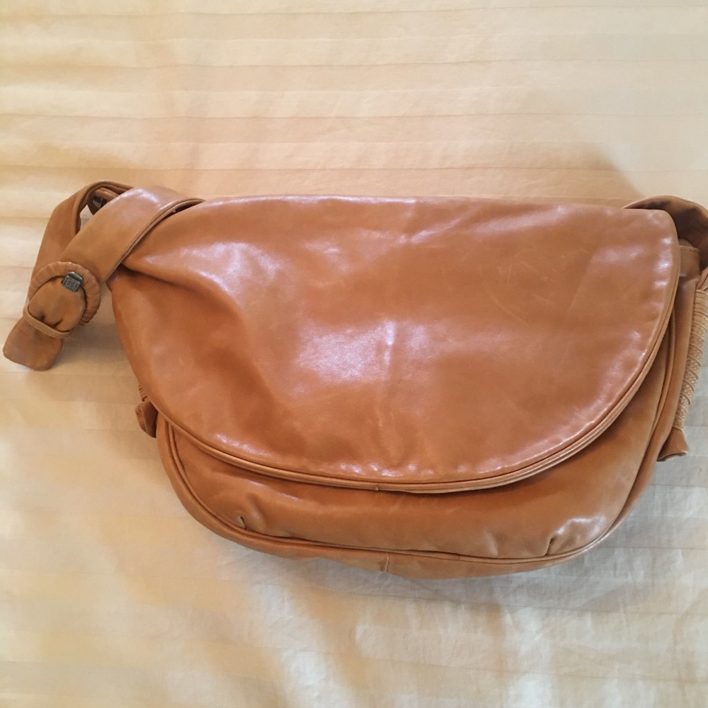 Host Pick: BUGGIANI Italian Leather Shoulder Handbag - $65 - Picture 10 of 10